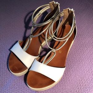 Browns Crast Wedge Sandals EU39/US8.5 White/Gold